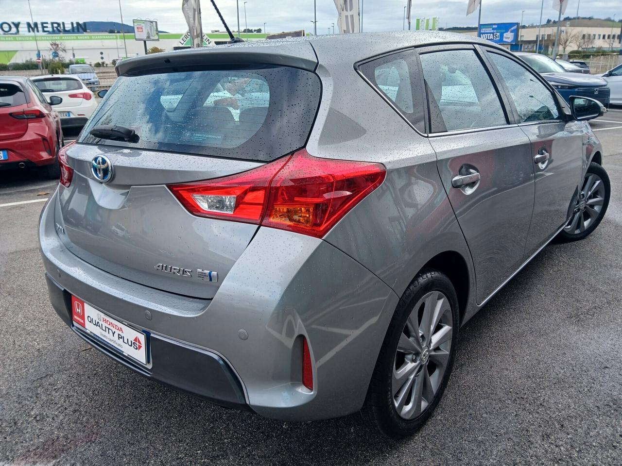 Toyota Auris 1.8 Hybrid Lounge