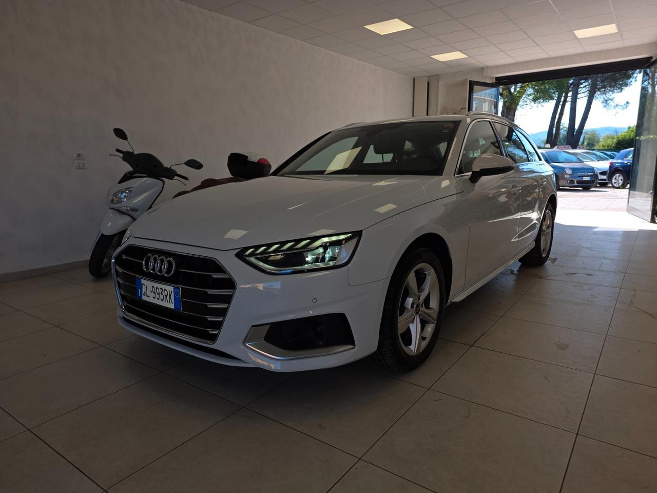 Audi A4 Avant 35 TDI/163 CV S tronic Business Advanced