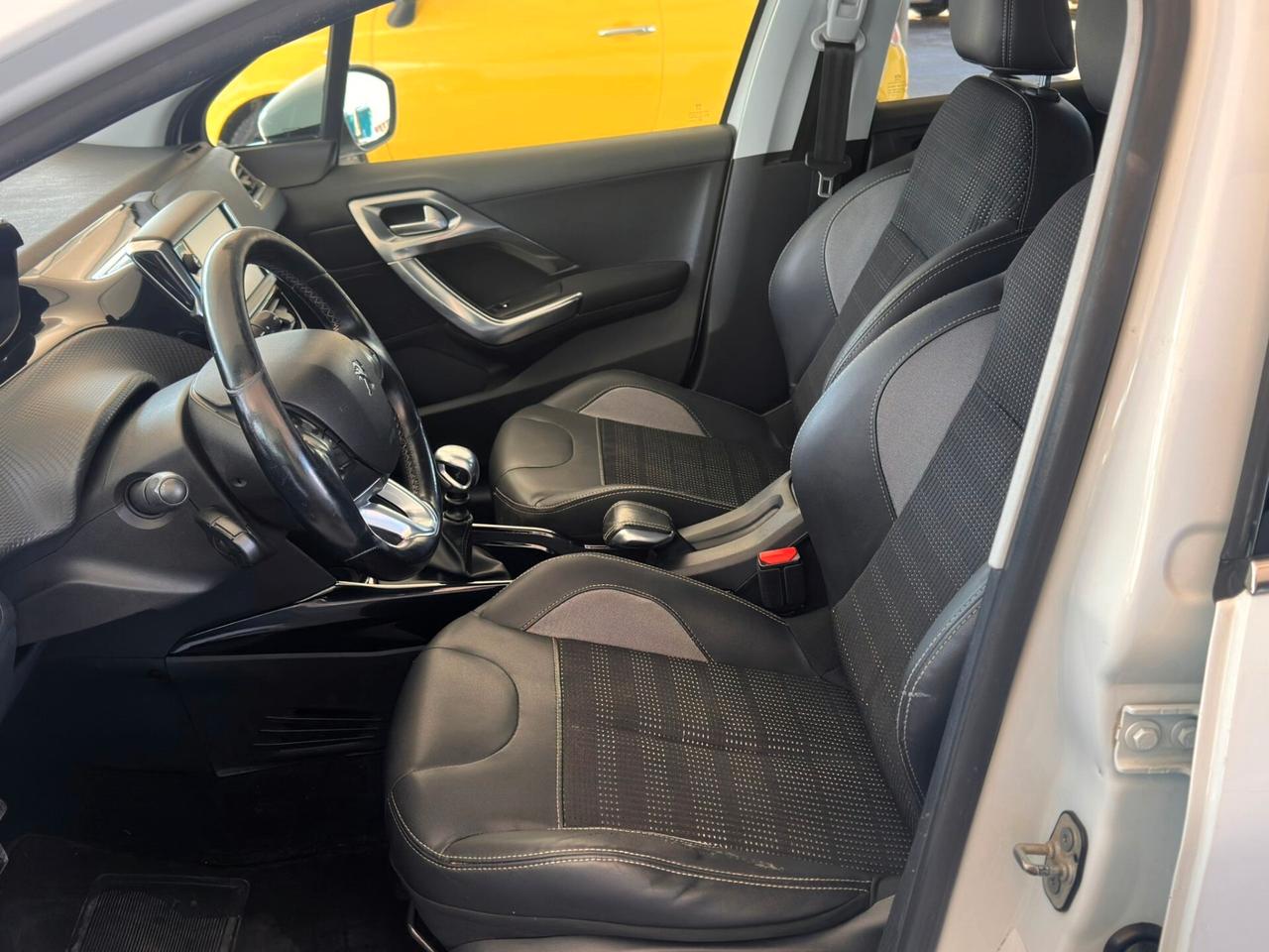 Peugeot 2008 BlueHDi 120 S&S Allure