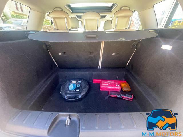 MINI Clubman 2.0 Cooper SD con tetto apribile