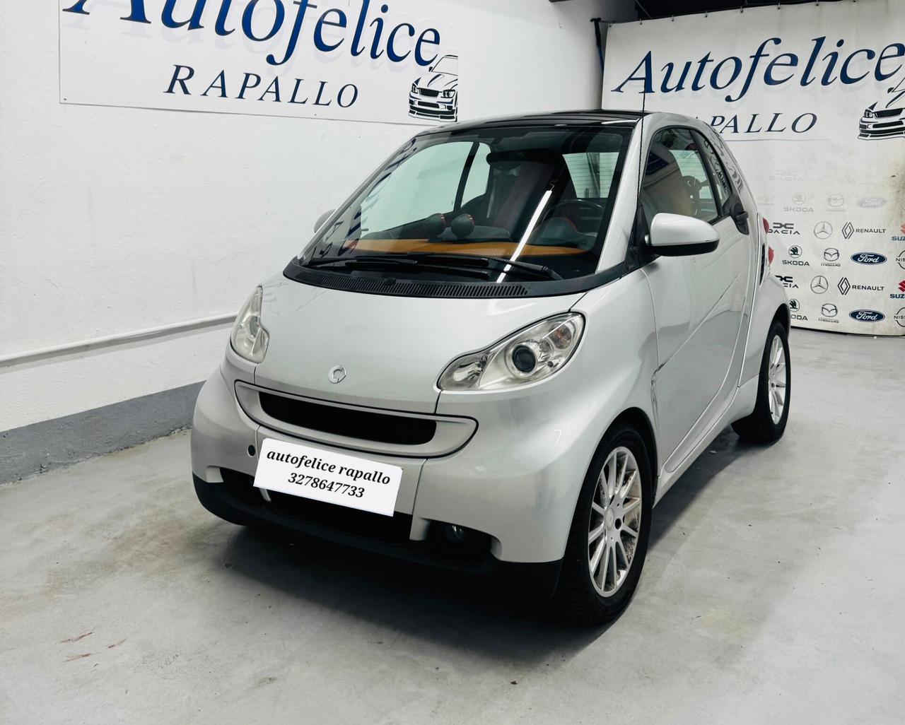 Smart ForTwo 1000 52 kW MHD coupé pure
