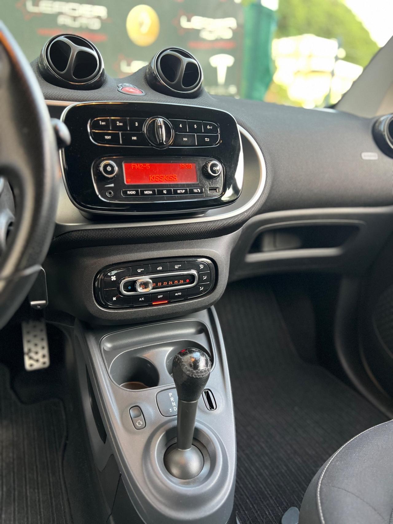 Smart ForTwo 1.0 71 cv - Cambio Automatico - Block Shaft