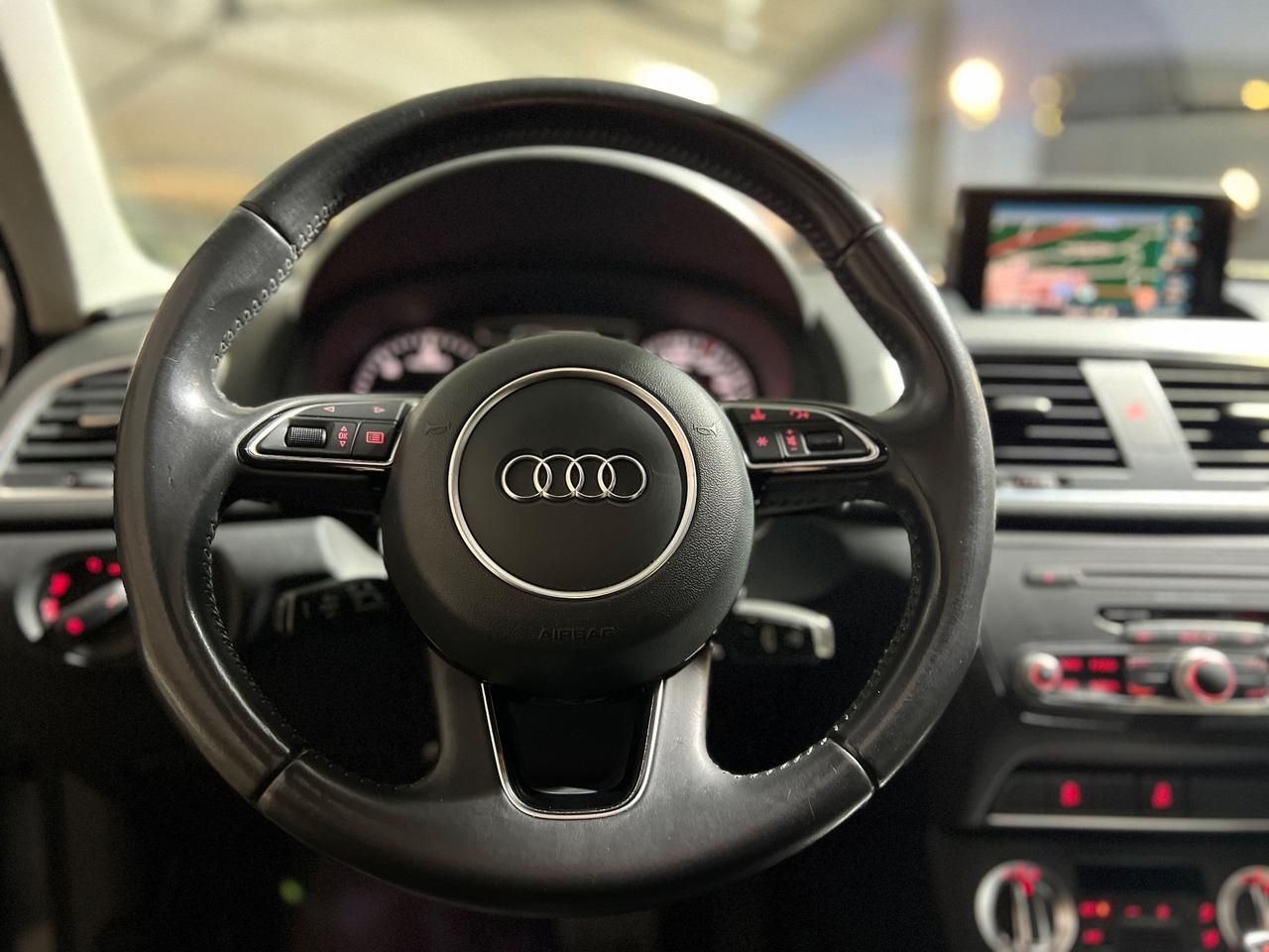 Audi Q3 2.0 TDI quattro TETTO PANORAMICO