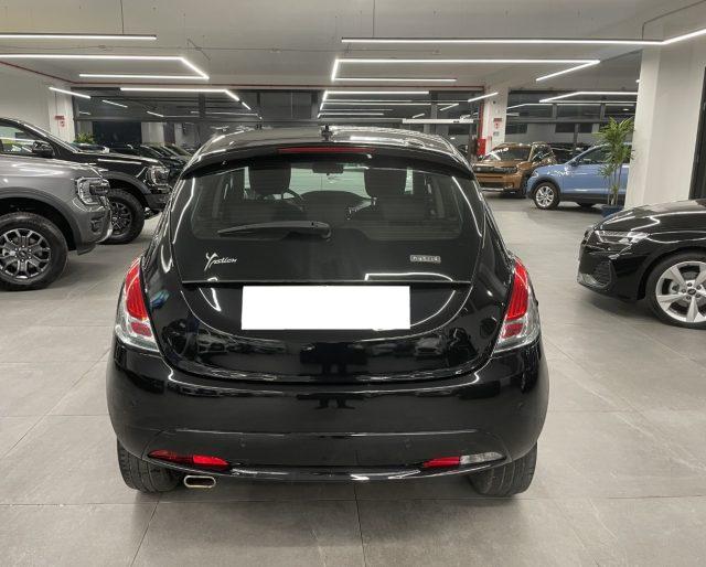 LANCIA Ypsilon 1.0 Hybrid Gold