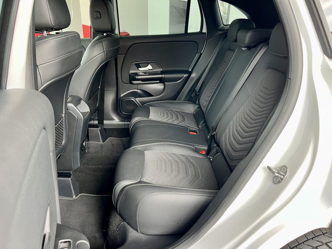 MERCEDES GLA 180 d Aut. Business Extra - 2021