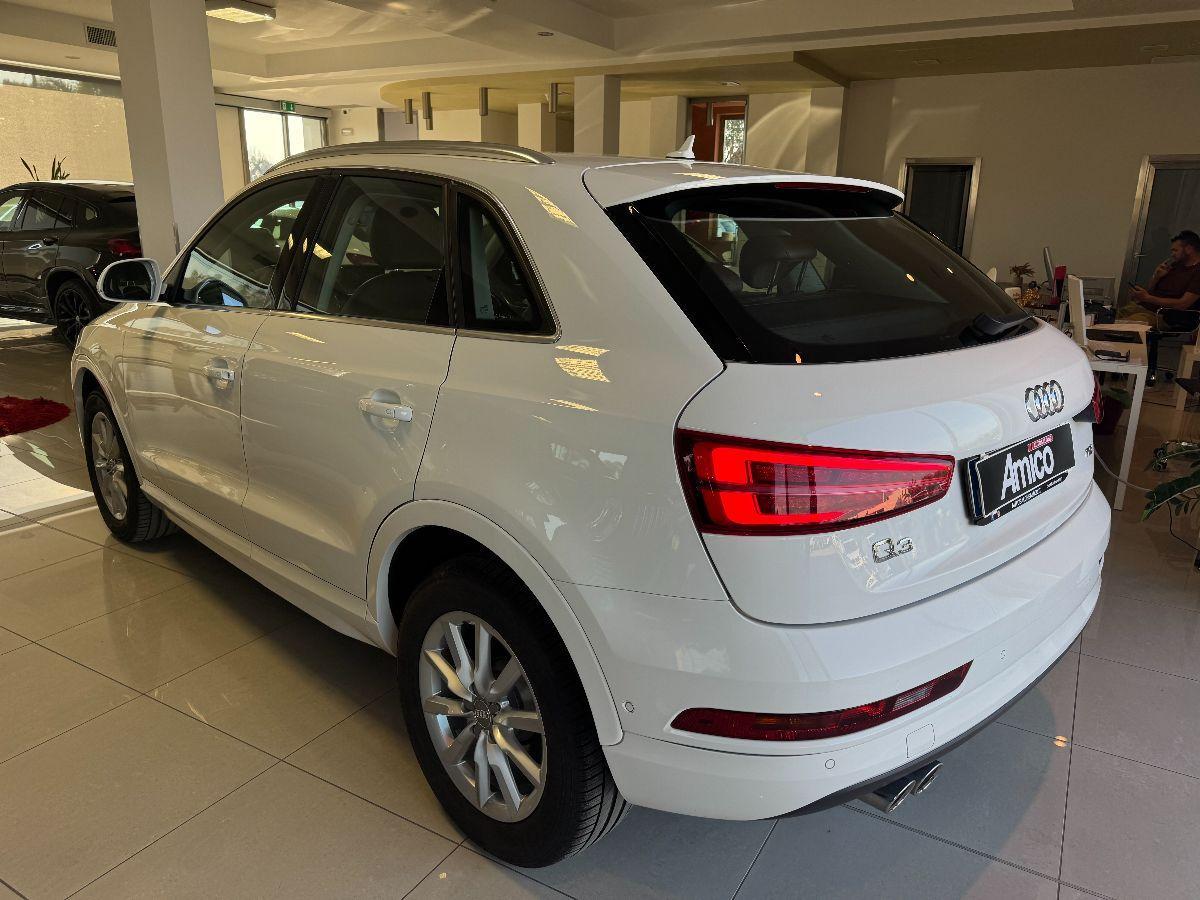 AUDI Q3 2.0 TDI 120 CV Sport 120.000 Km