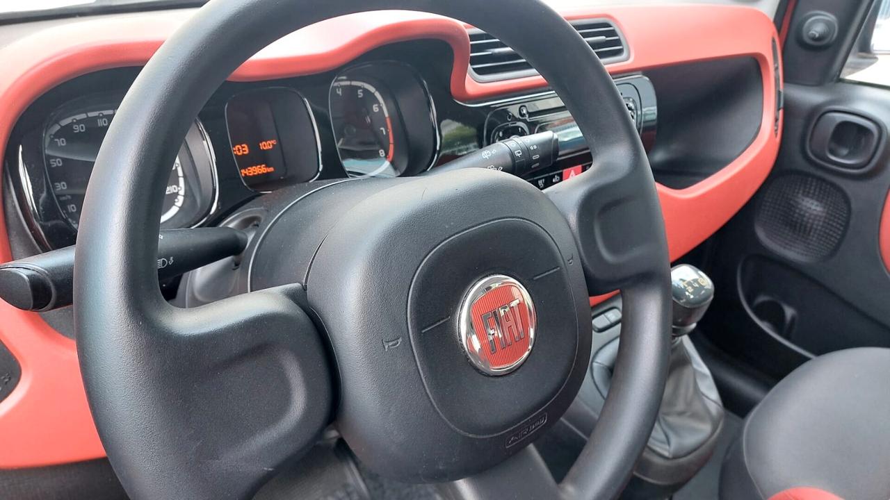 Fiat Panda 1.2 Lounge PERFETTA - 2015