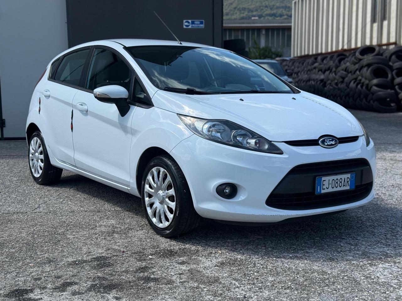 Ford Fiesta Titanium 1.2 benz gpl km 165.000 anno 2011