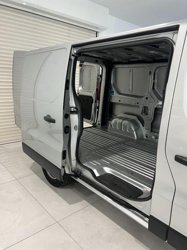 RENAULT Trafic T27 2.0 dCi 145CV PC-TN Furgone Energy Ice + IVA