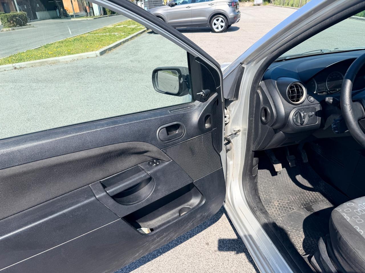 Ford Fiesta 1.2 16V 3p. Ghia