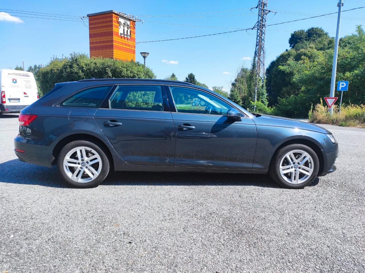 Audi A4 Avant 2.0 TDI 122 CV S tronic Business Sport