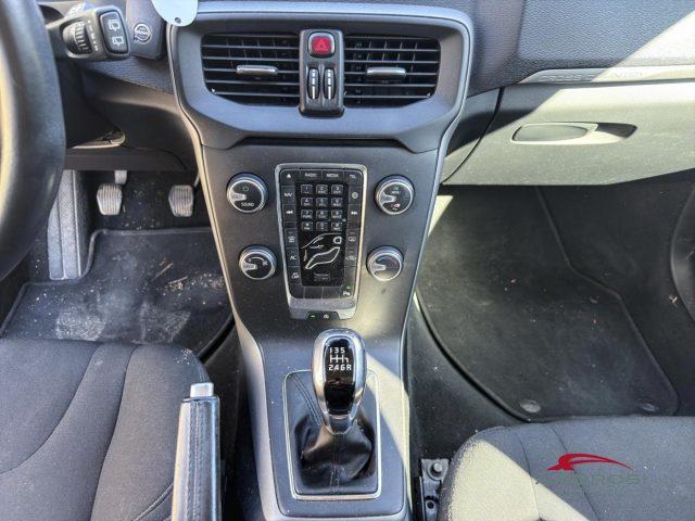 VOLVO V40 Cross Country D2 Kinetic - PER OPERATORI DEL SETTORE