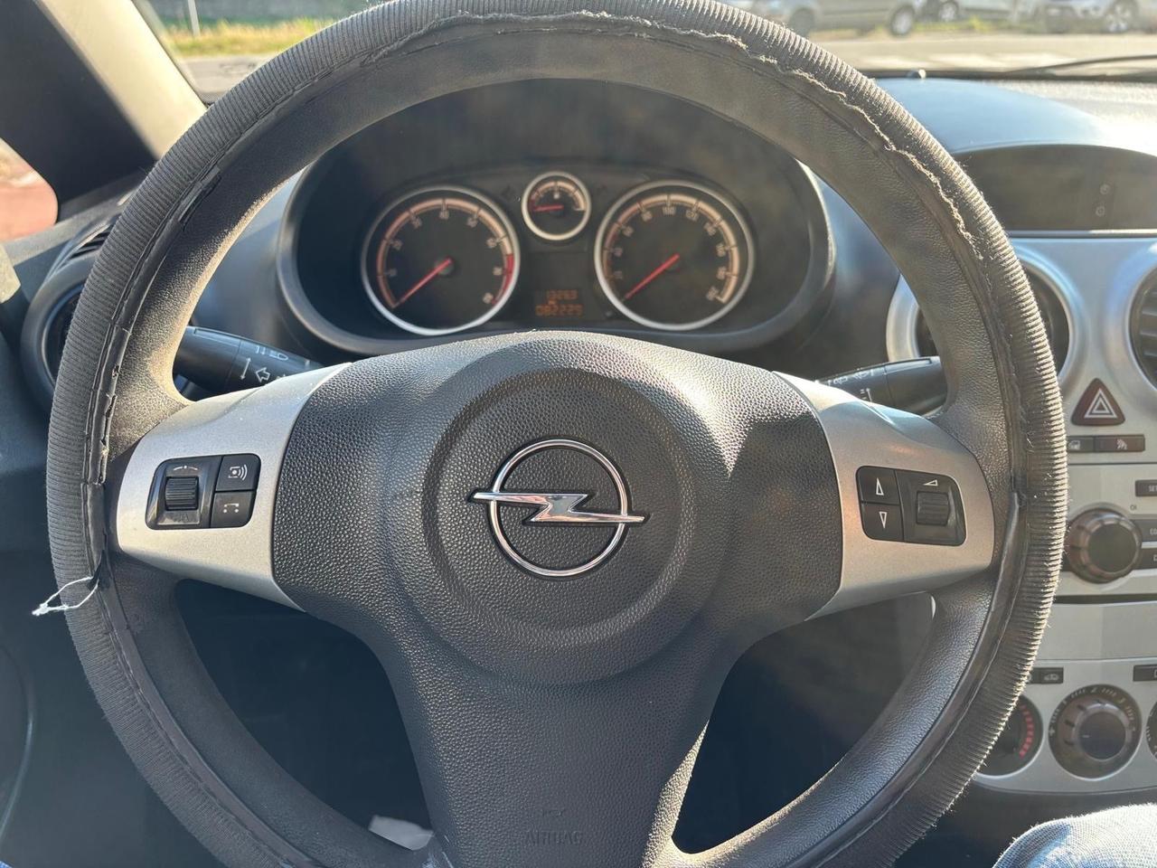 Opel Corsa 1.0 benzina 3 porte