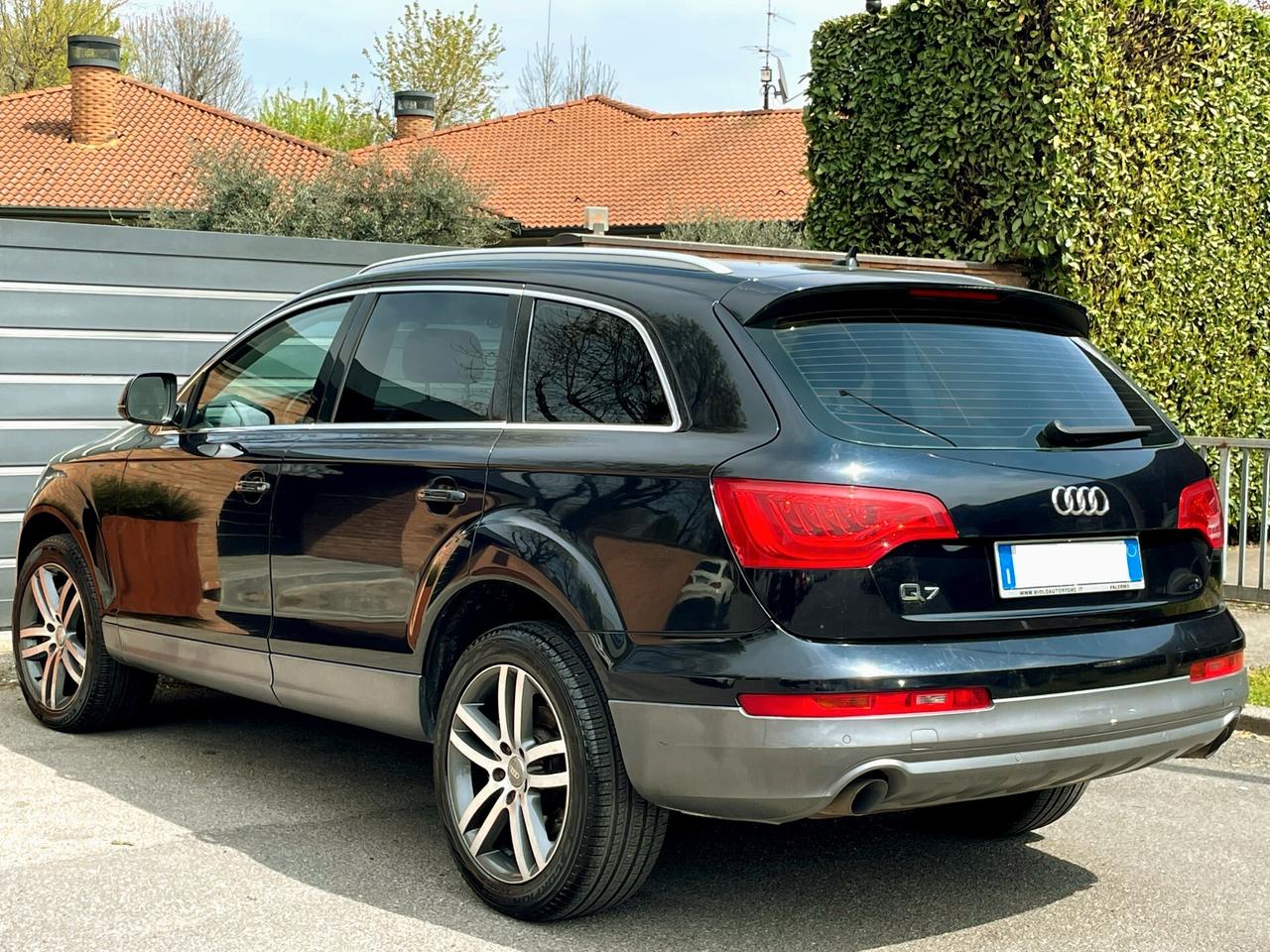 AUDI Q7 3.0D-8marce-4x4-EURO 5-Navi,Led-2012