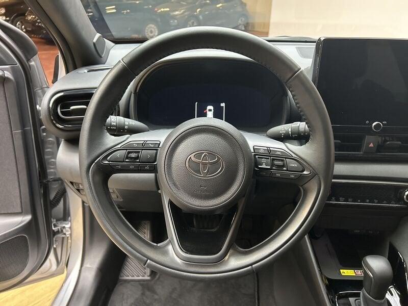 Toyota Yaris 1.5h 130 Lounge