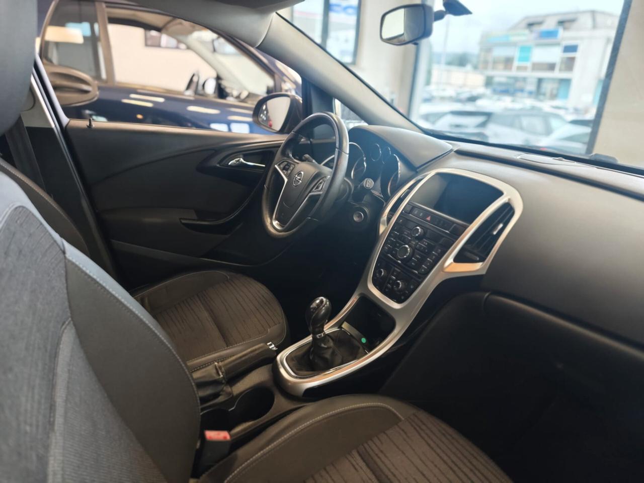 Opel Astra 1.4 Turbo 140CV Sports Tourer GPL Tech Cosmo