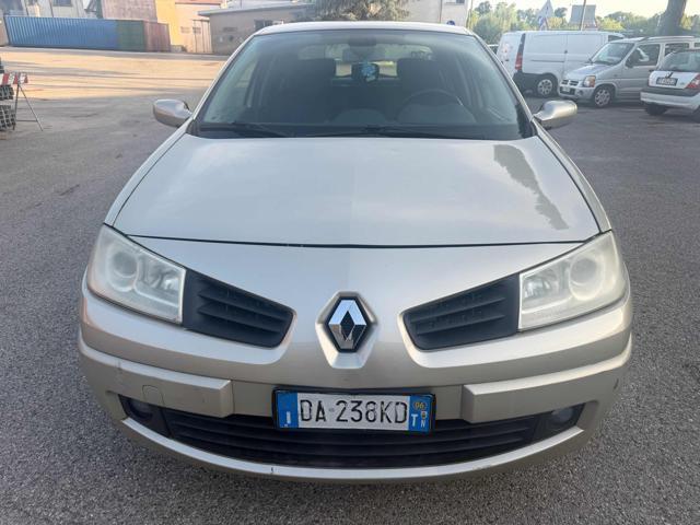 RENAULT Megane Mégane 1.6 16V 4p. Luxe BENZINA/GPL perfetta