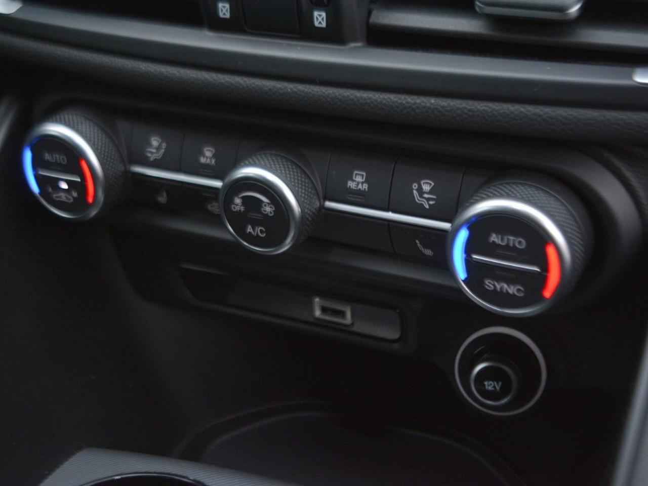 Alfa Romeo Giulia 2.0 turbo 280cv competizione q4 at8