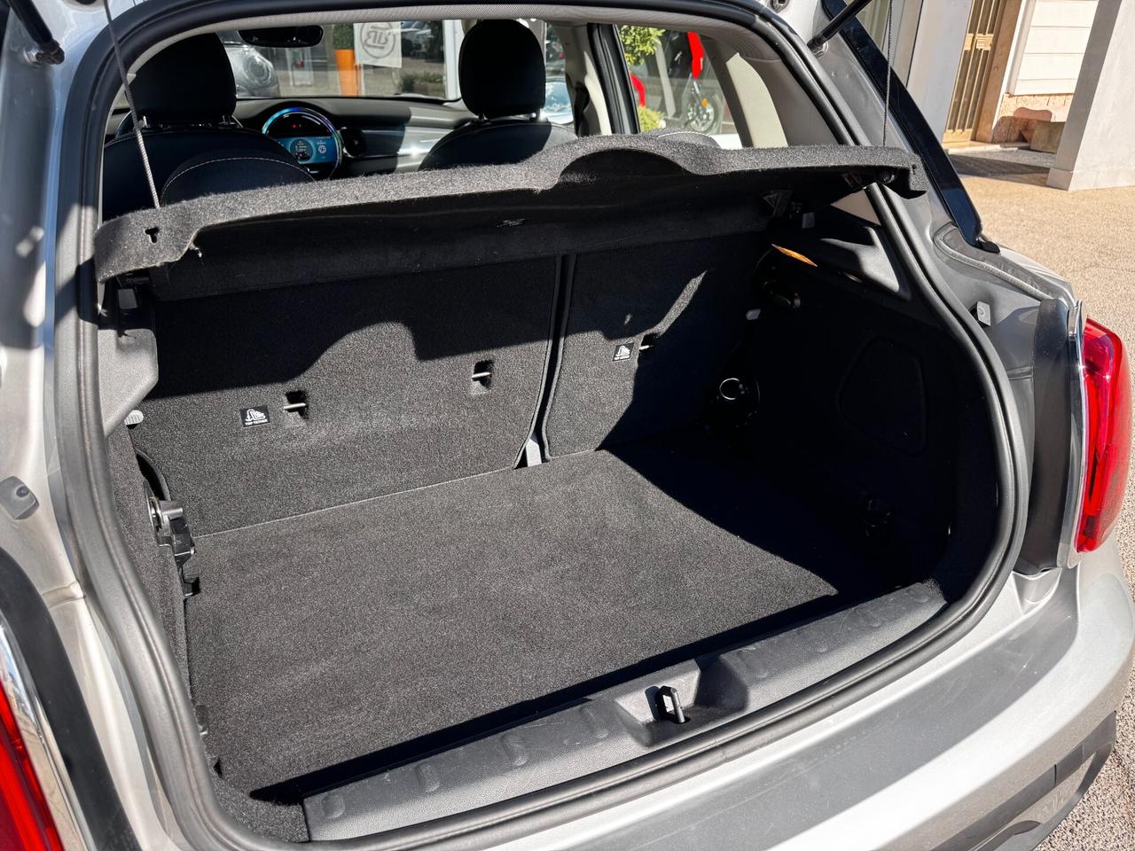 Mini 1.5 Cooper Essential, Aziendale, Iva deducibile