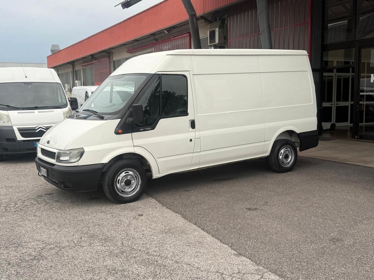 FORD Transit 300 2.0 TD/85 anno 2004
