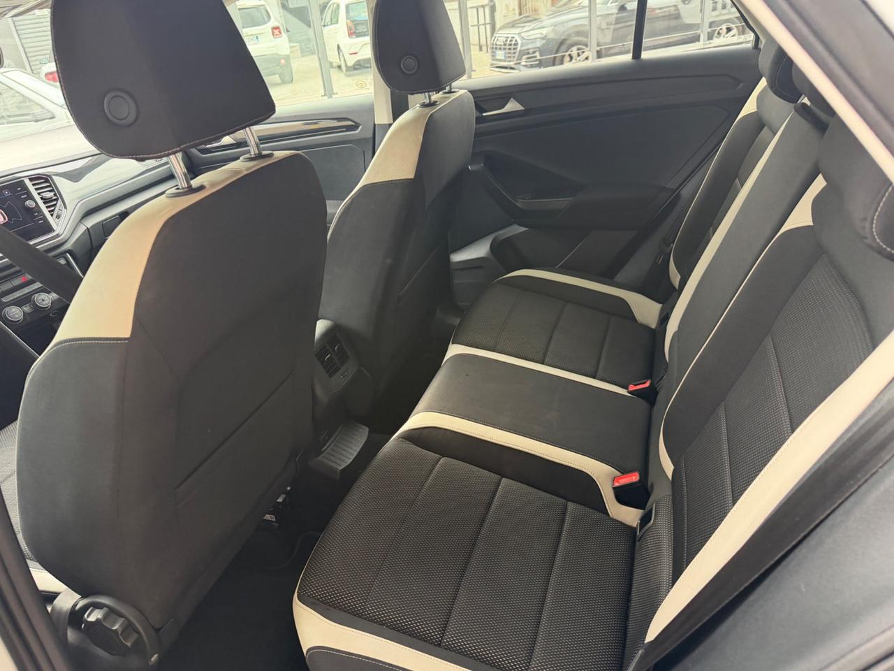 Volkswagen T-Roc 1.6 TDI SCR Style BlueMotion Technology