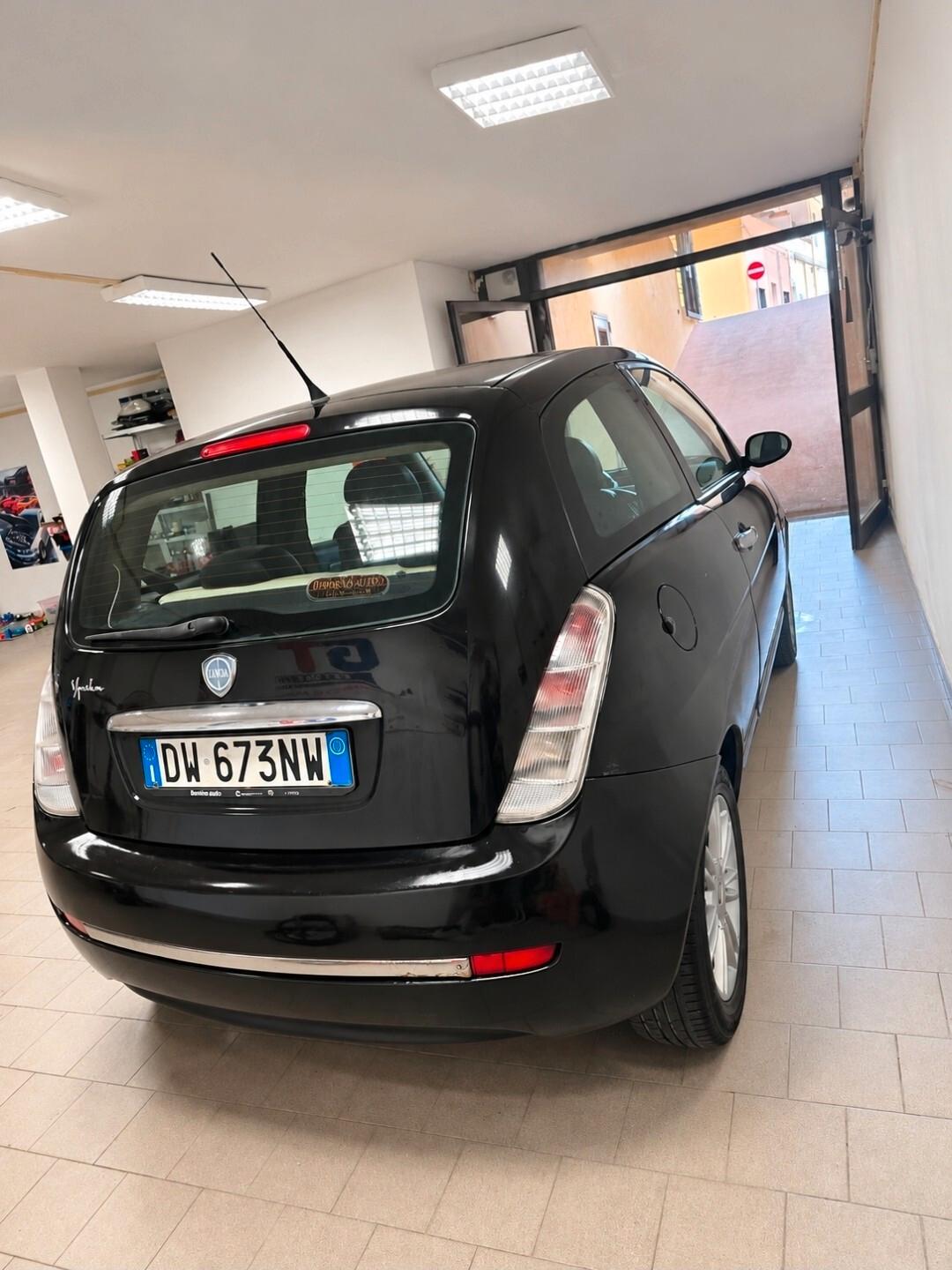 Lancia Ypsilon 1.2 Argento