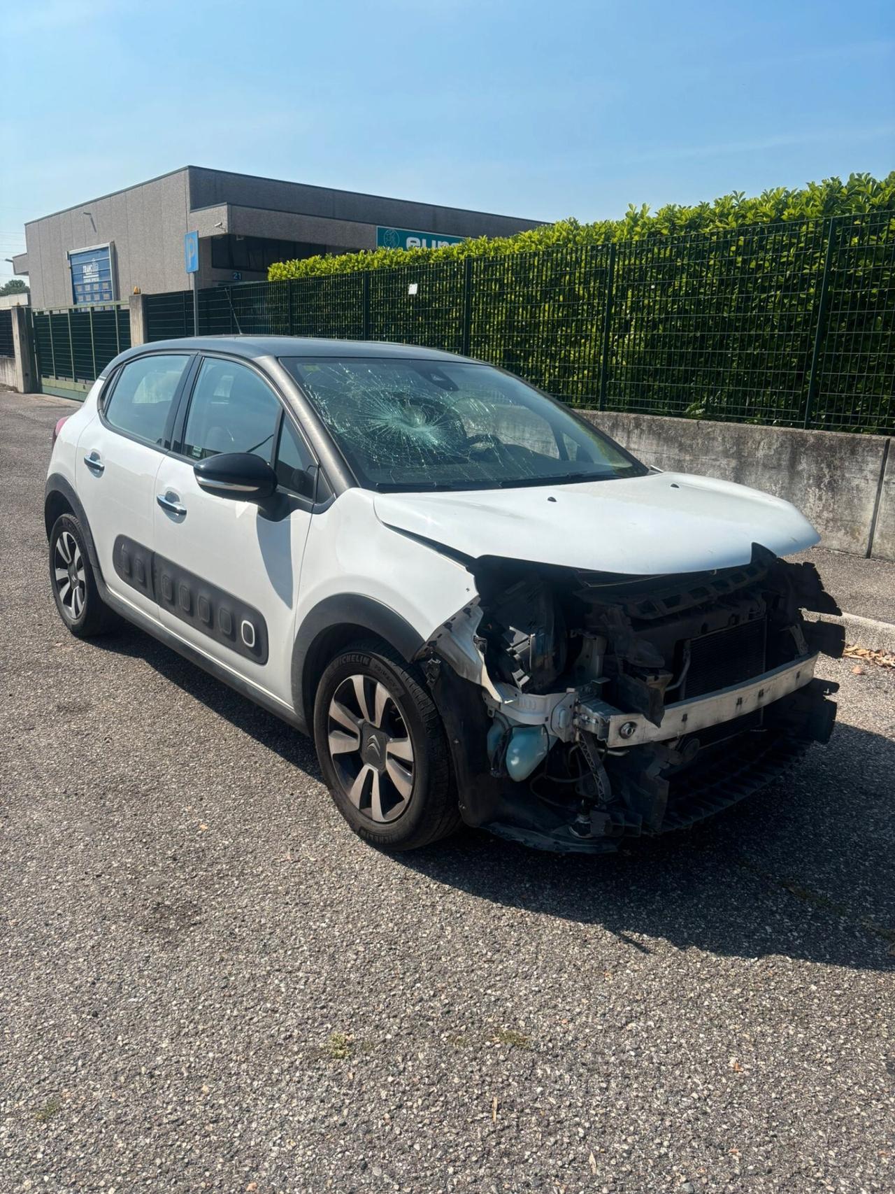 Citroen C3 PureTech 110 S&S Shine