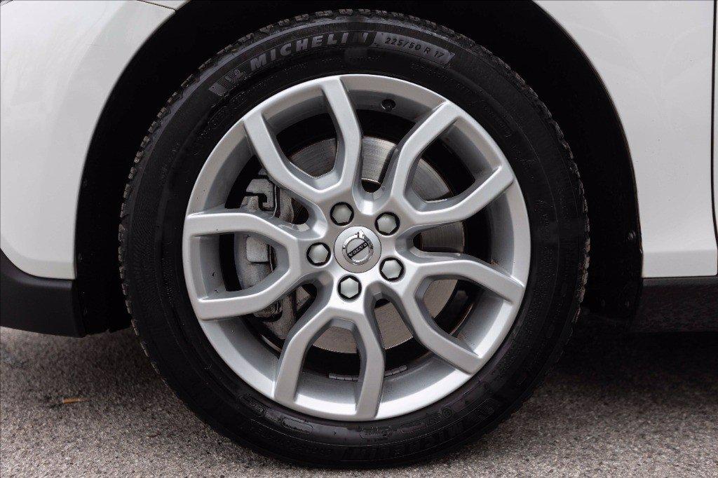 VOLVO V40 Cross Country 2.0 d2 Summum del 2017