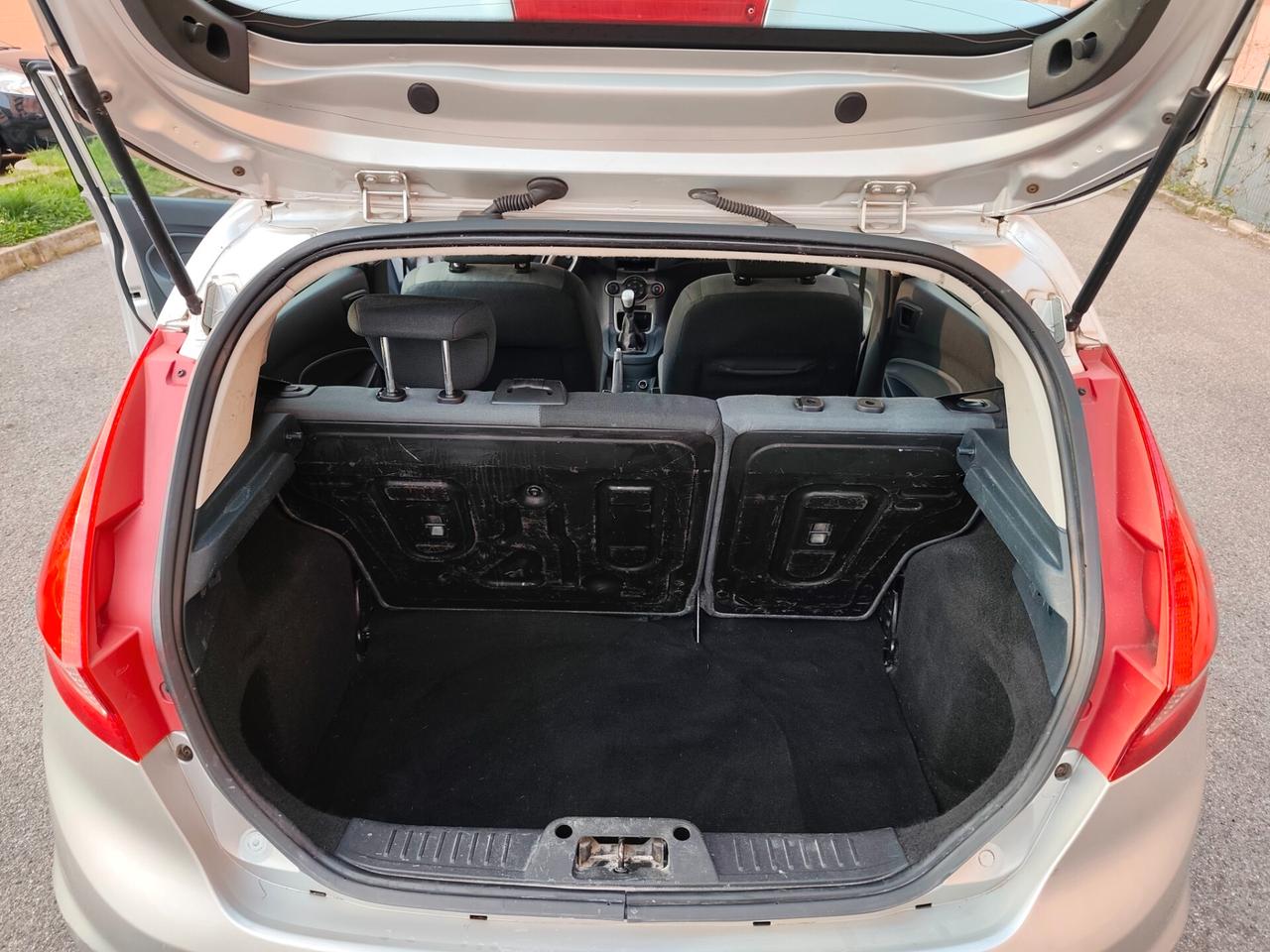 Ford Fiesta 1.2 Benz 82 CV 5 porte Titanium