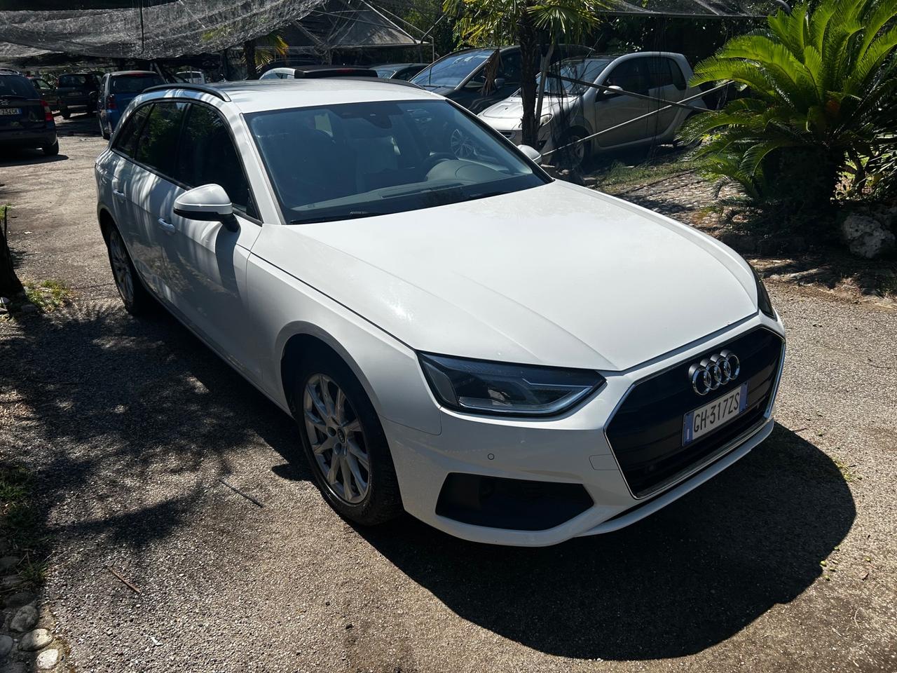 Audi A4 Avant 35 TDI/163 CV S tronic Business Advanced