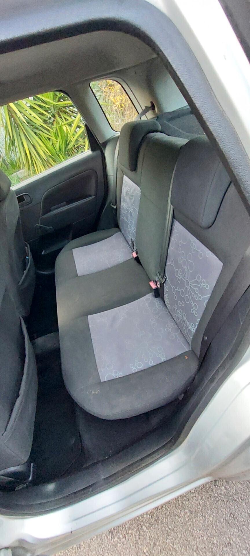 FIESTA 1,4 DIESEL 70 CV X NEOPATENTATI LEGA GOMME NUOVISSIME IMPECCABILE