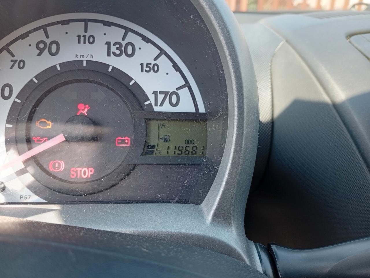Toyota Yaris 1.0 5 porte NEOPATENTATI OK