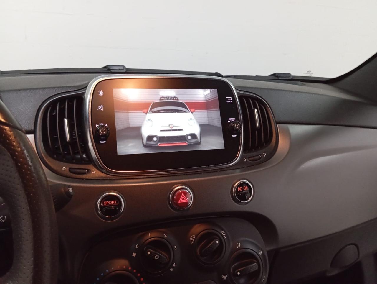 Abarth 595 1.4 Turbo T-Jet 165 CV Pista