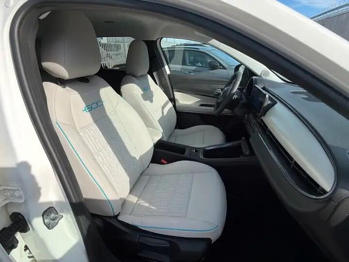 Fiat 600 Hybrid 110 CV DCT MHEV La Prima