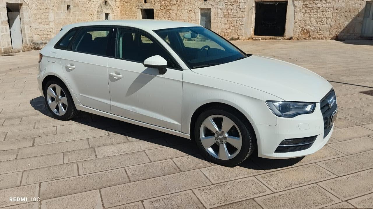 Audi A3 SPB 1.6 TDI 105 CV CR Ambiente