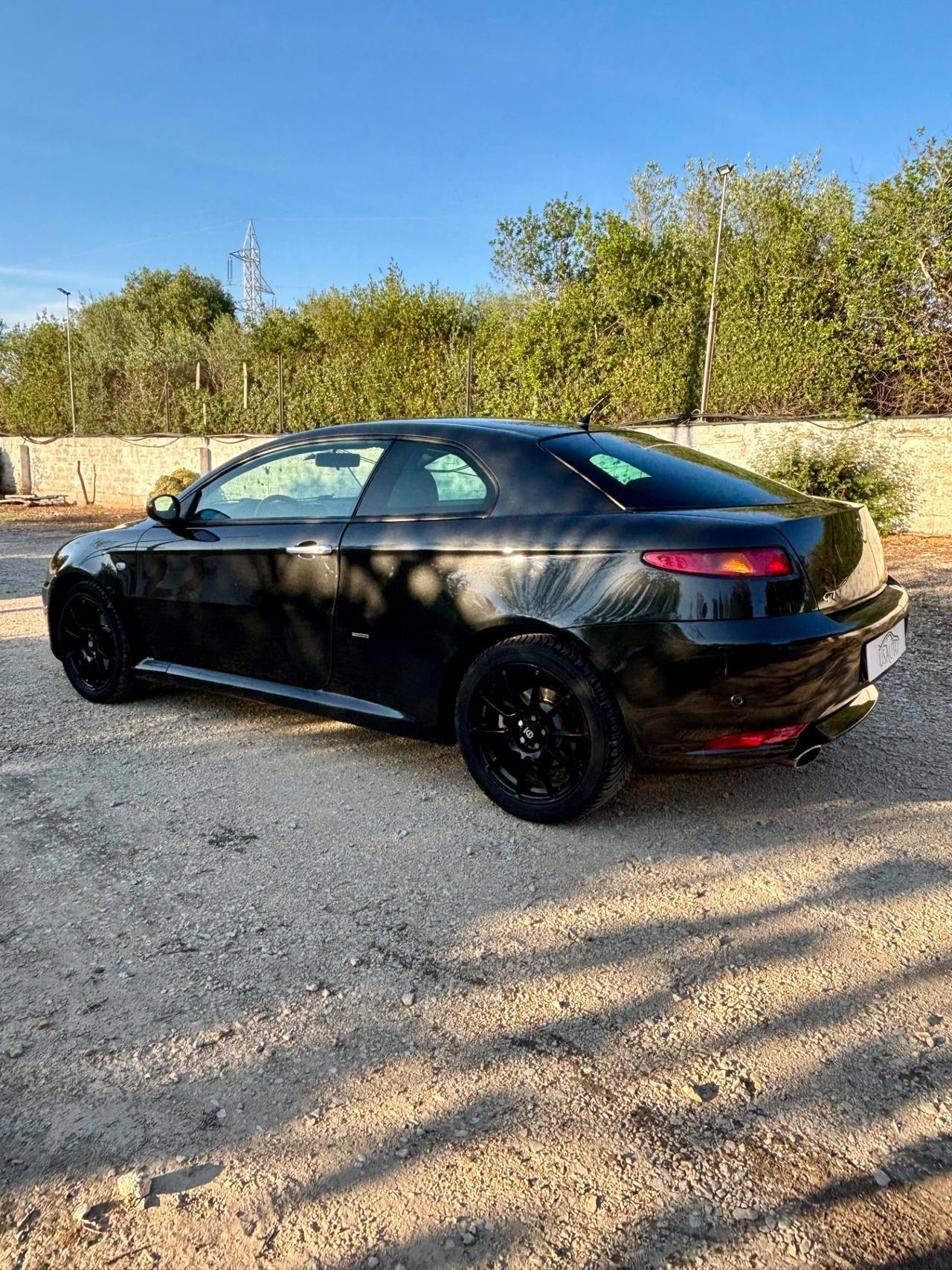 Alfa Romeo GT 1.9 JTDM 16V Progression Black Line