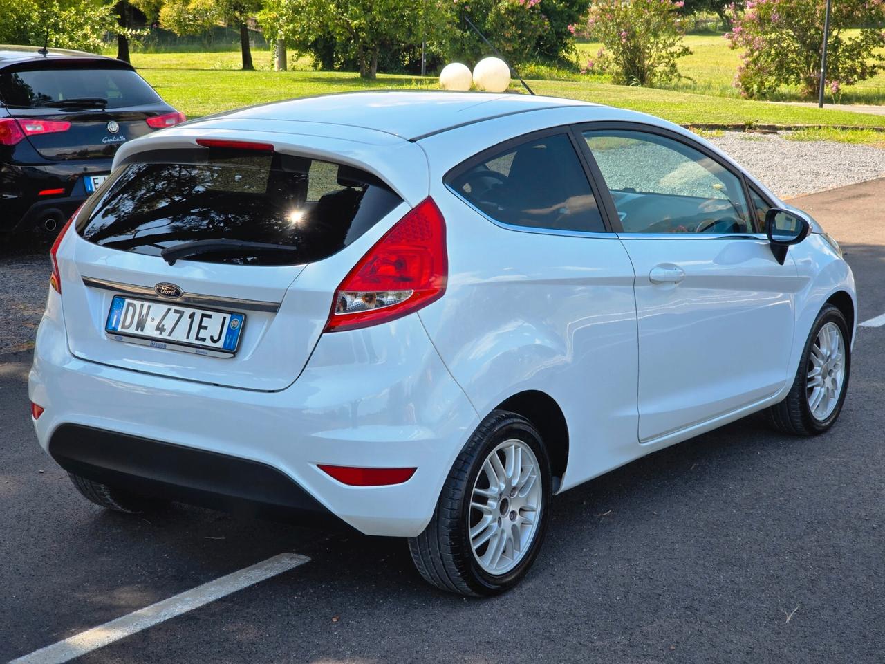 Ford Fiesta 1.4 DIESEL OK PER NEOPATENTATI UNICO PROPRIETARIO
