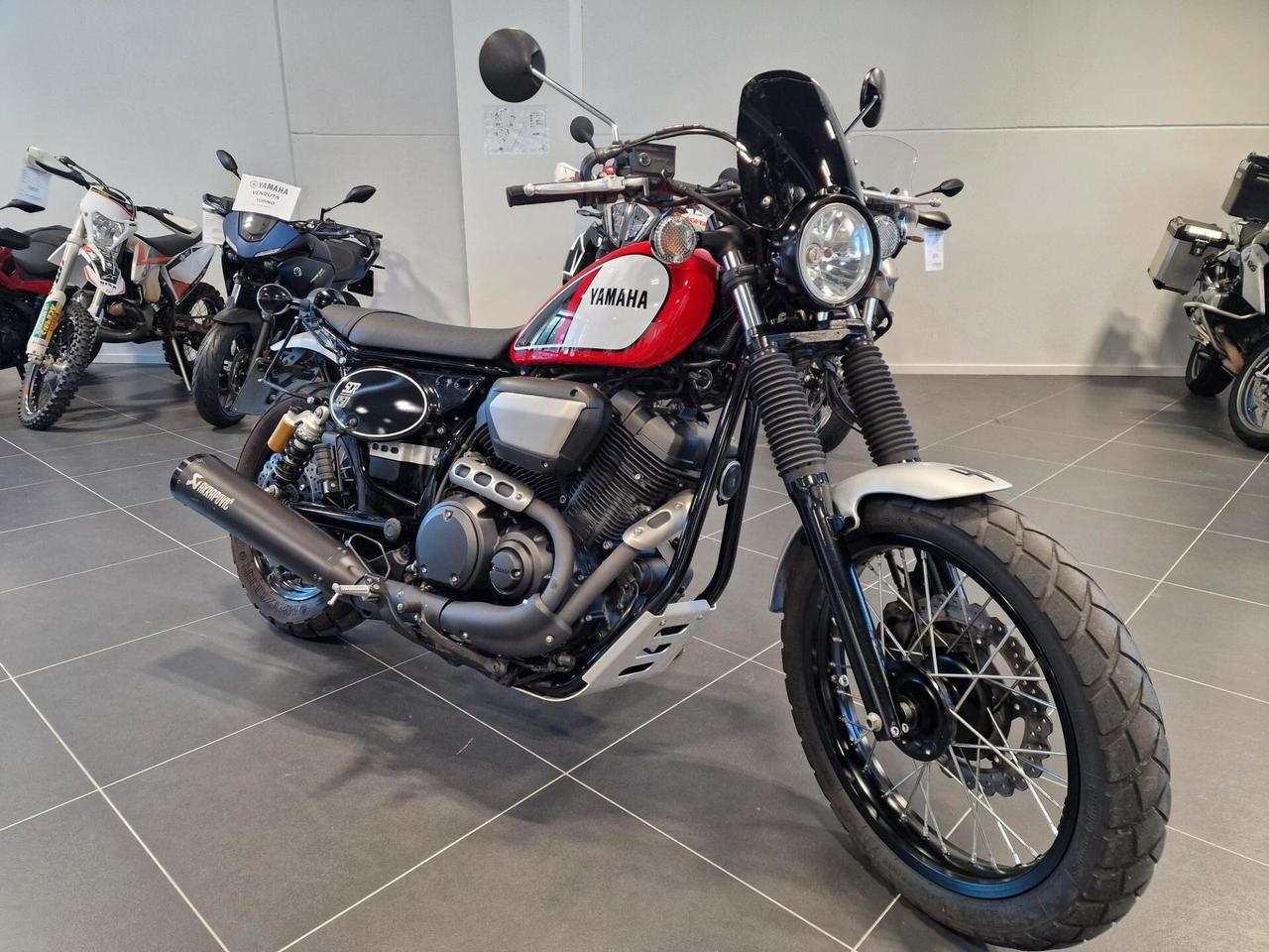 Yamaha SCR 950 Rossa 2019 Ohlins + Akrapovic