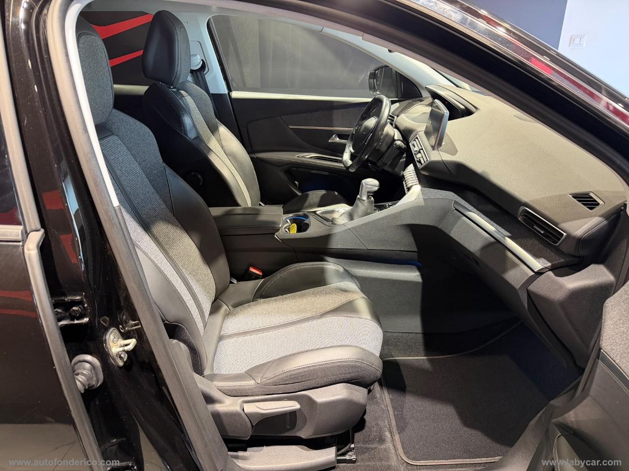 PEUGEOT 3008 BlueHDi 120 S&S Allure