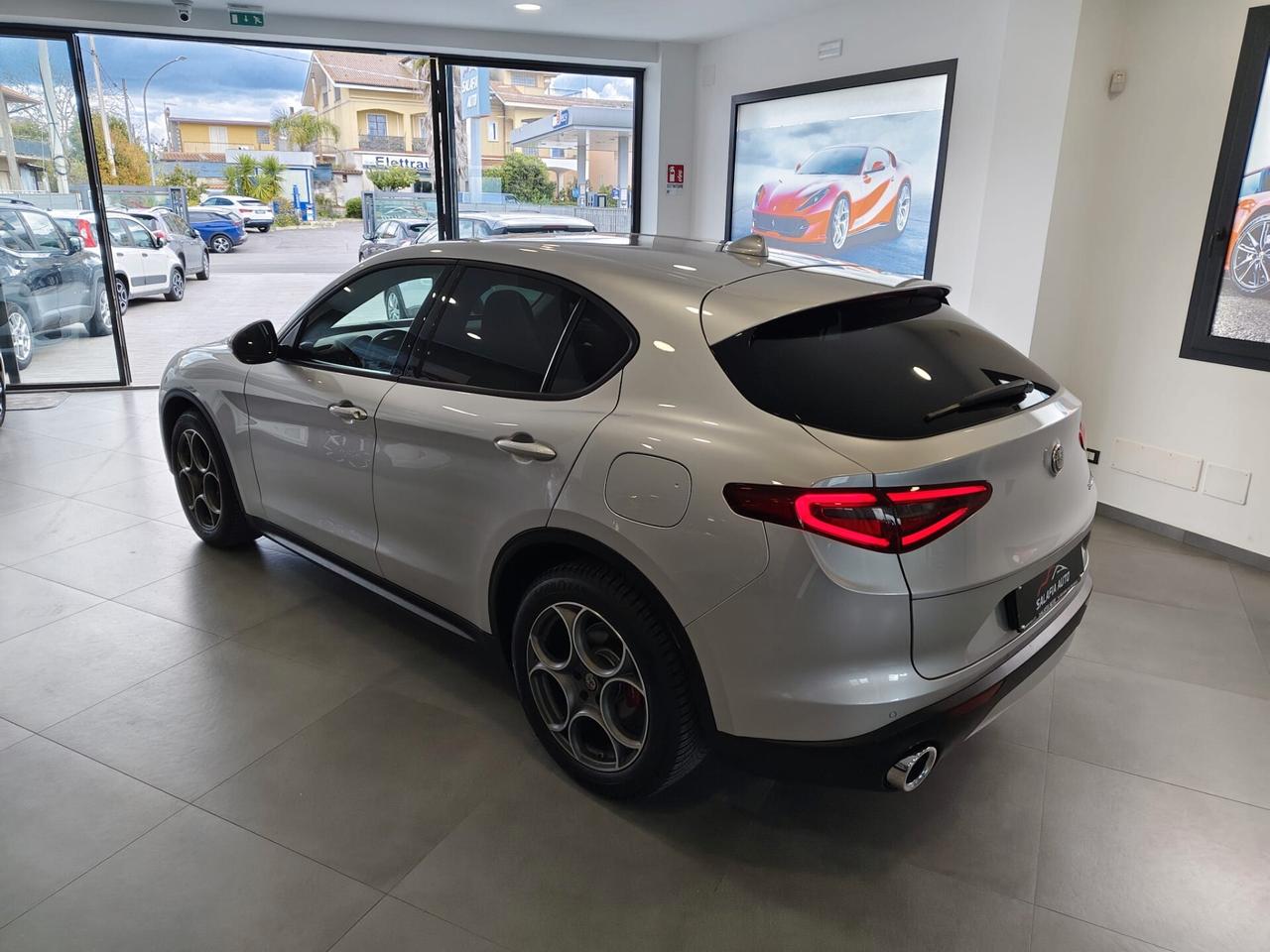Alfa Romeo Stelvio 2.2 Turbodiesel 160 CV AT8 RWD Rosso Edizione