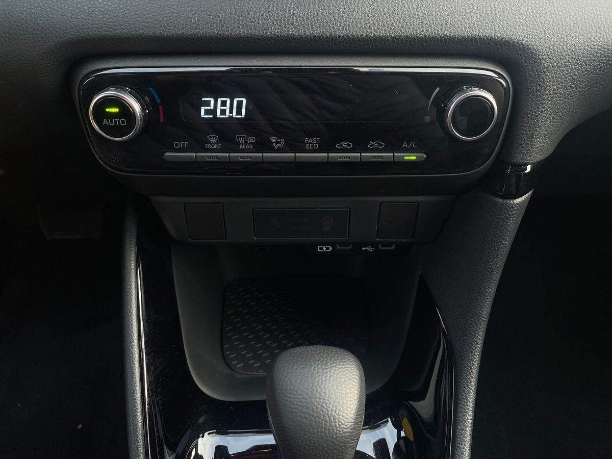 TOYOTA Yaris IV 2020 - Yaris 1.5h Trend