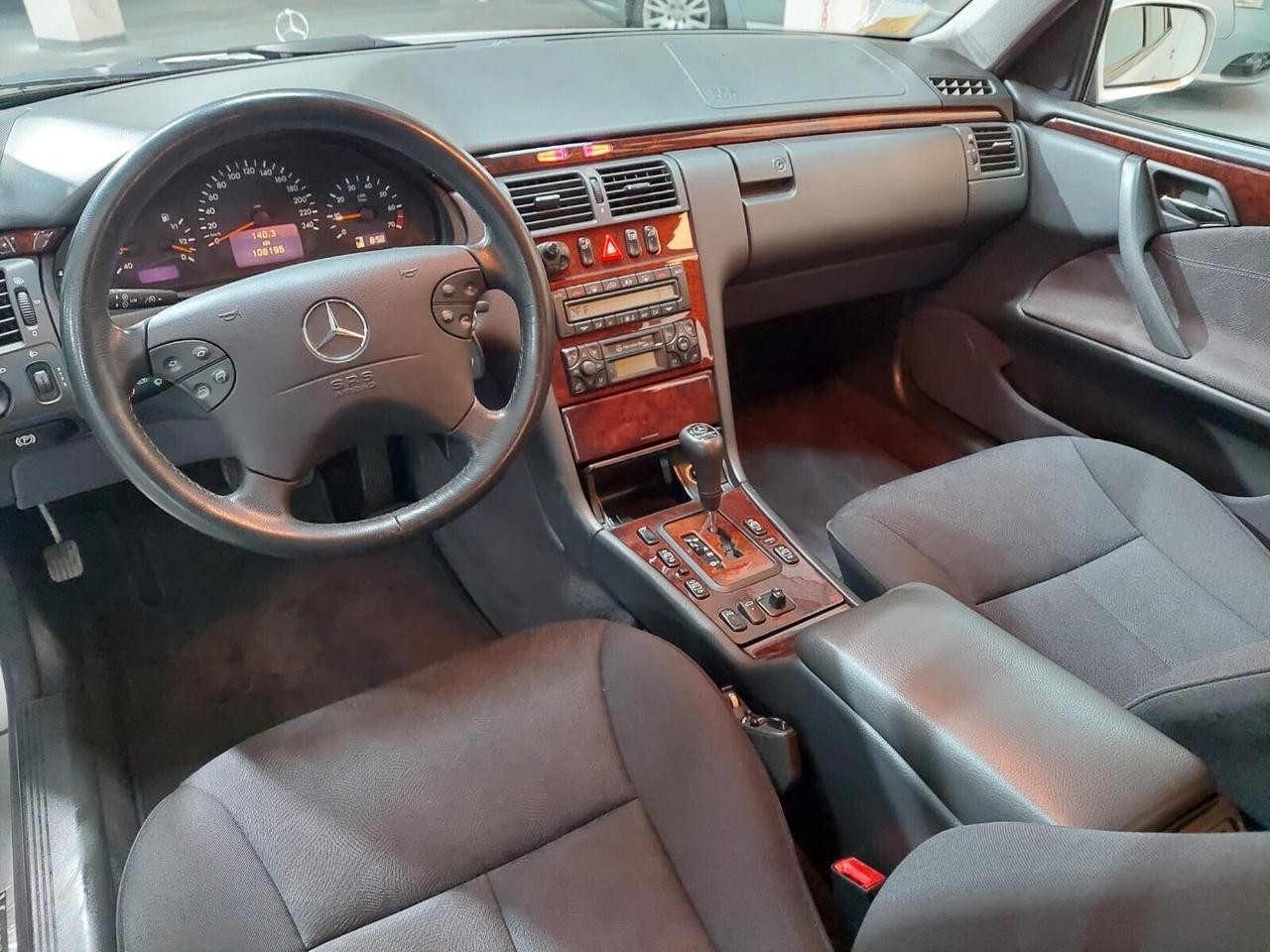 Mercedes-benz E 200 cat Avantgarde