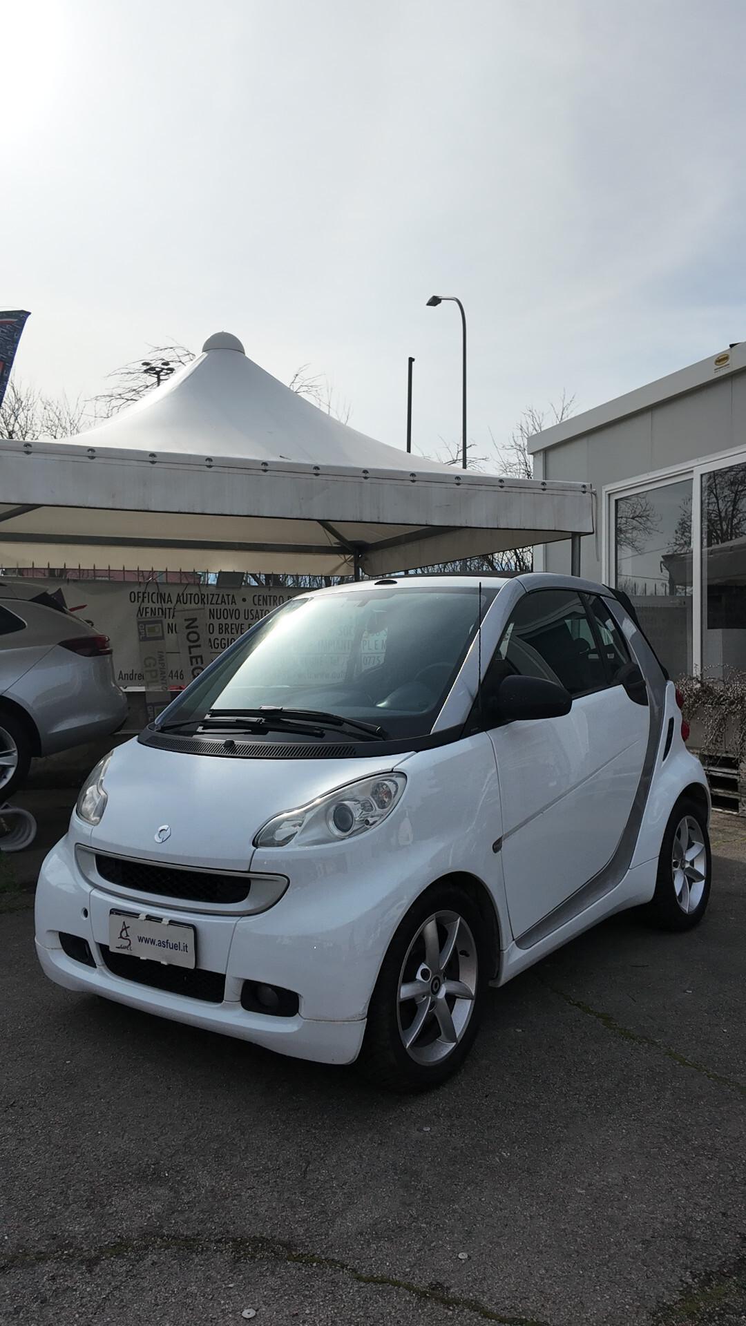 Smart ForTwo 1000 52 kW MHD cabrio passion