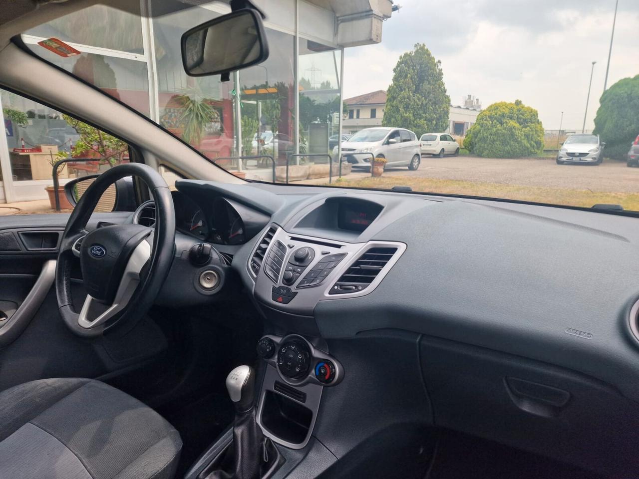Ford Fiesta 1.2 82CV ADATTA NEOPATENTATI