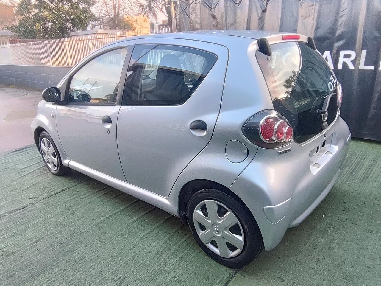 Toyota Aygo 1.0 BENZINA 5 porte