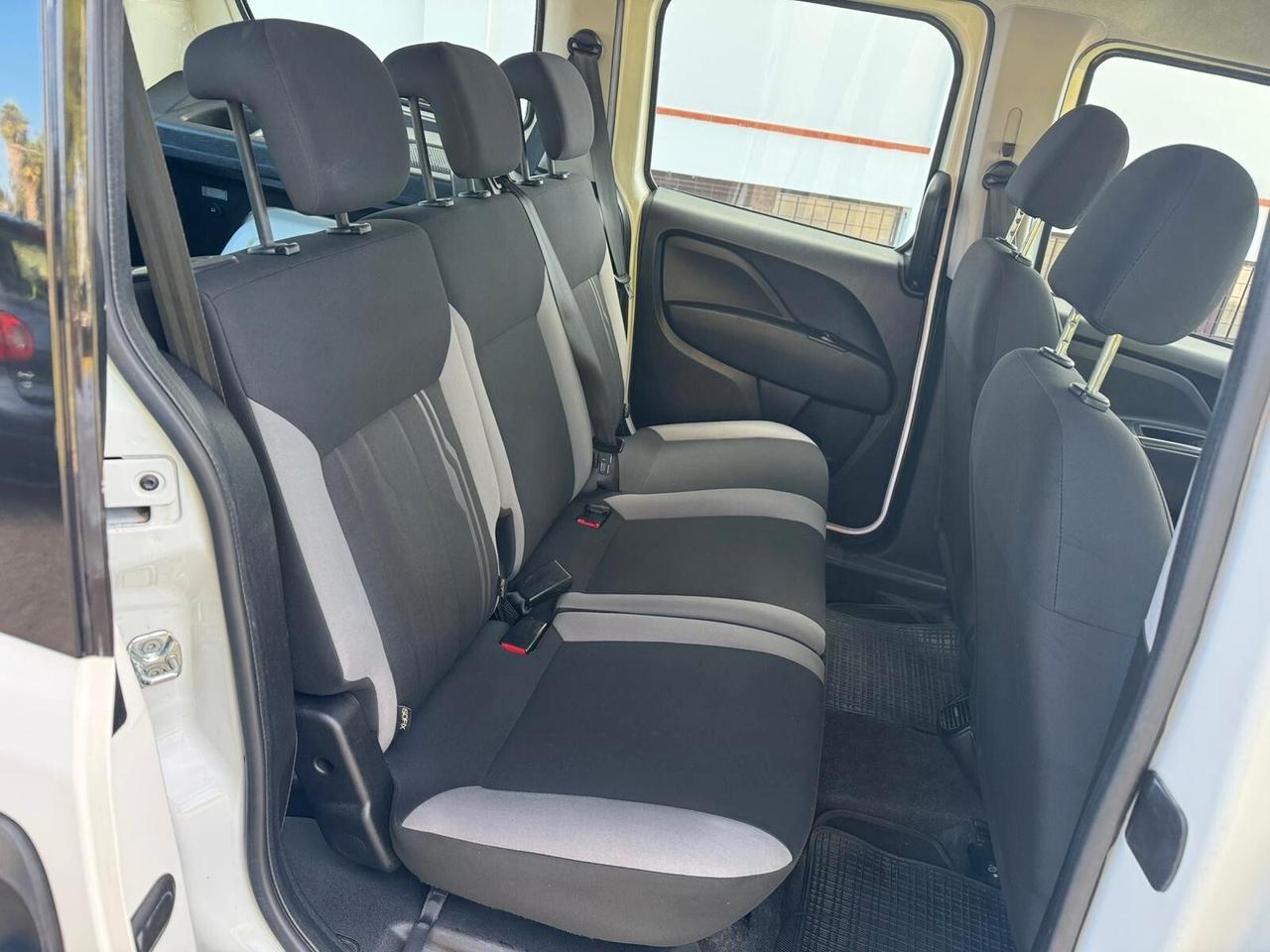 Doblò MAXI AUTOCARRO A POSTI