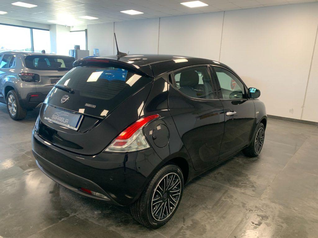 Lancia Ypsilon 1.0 Benzina Hybrid Ecochic Gold 5 Porte