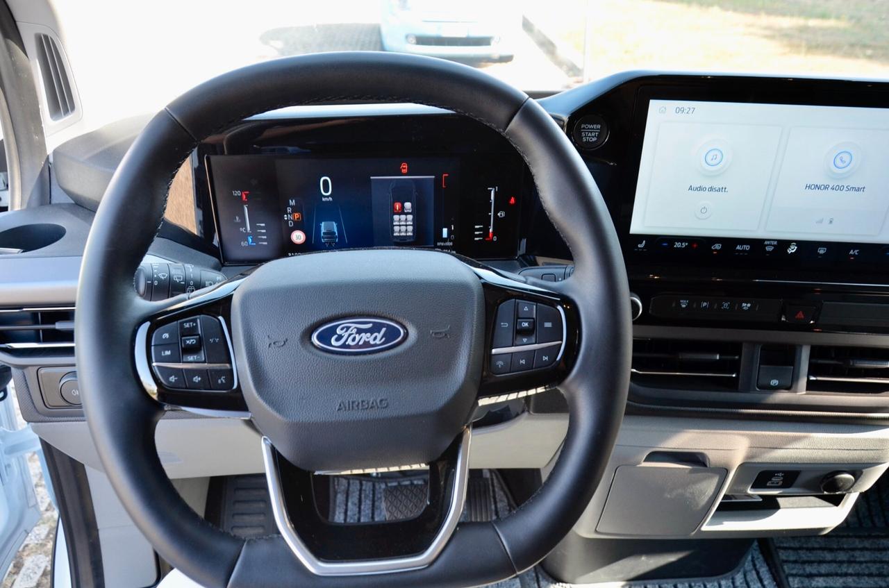 FORD TOURNEO CUSTOM 2.0 TDI TITANIUM 170cv AUT. 8 POSTI, UFF ITALIANA, SERVICE DIMOSTRABILI, FARI LED, RETROCAMERA, PERMUTE