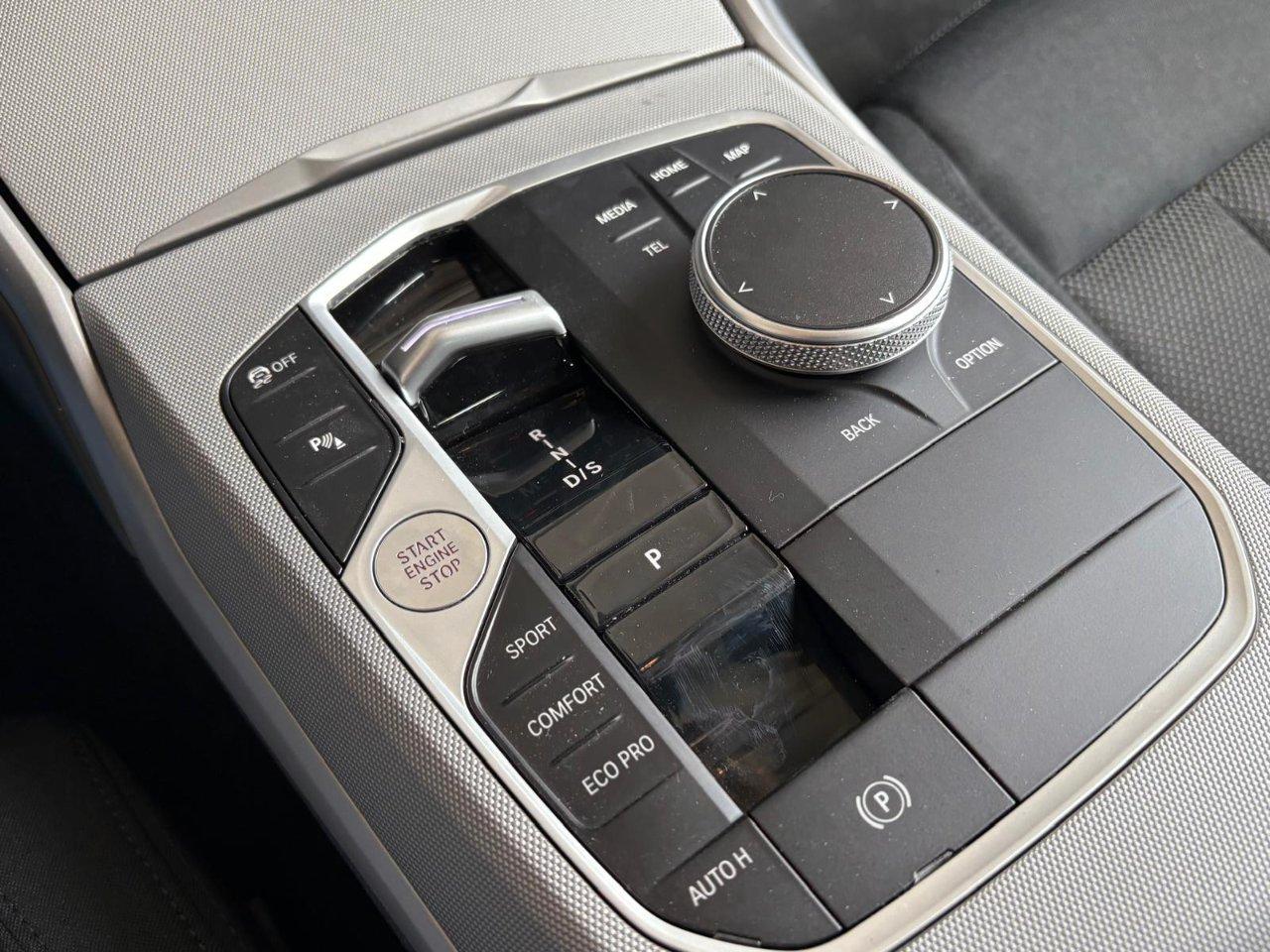 BMW 320 d Touring mhev 48V xdrive auto