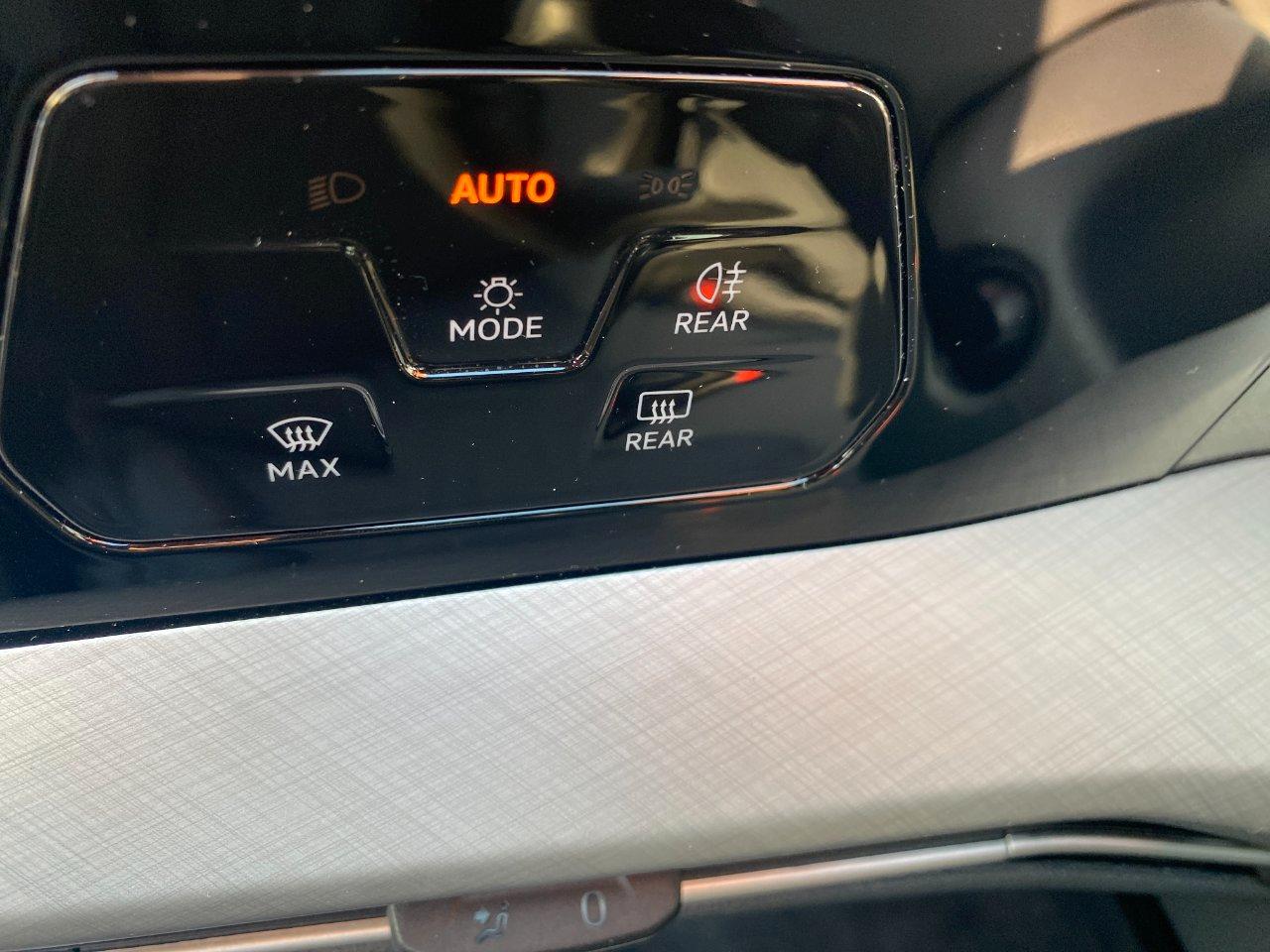 Volkswagen Golf 1.5 TSI 116 CV LIFE , HEAD-UP DISPLAY, WINTER PACK, FARI LED, CARPLAY